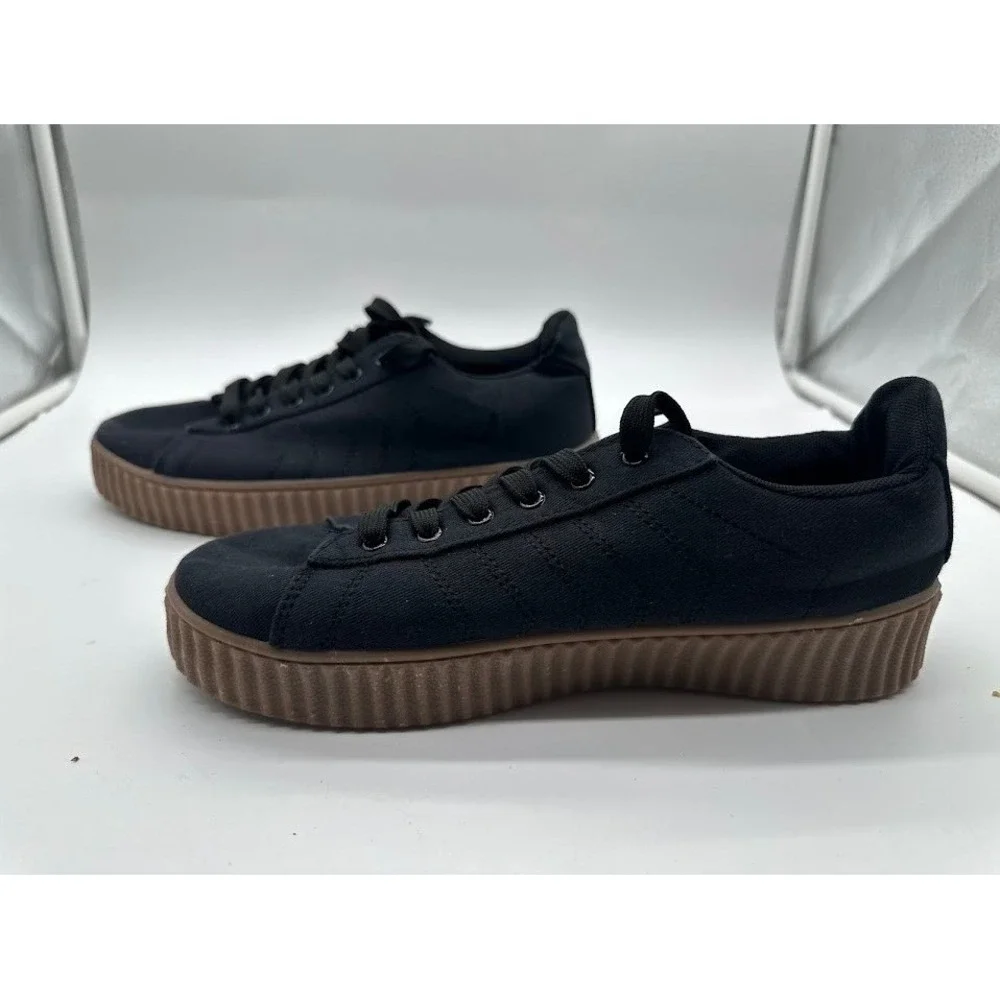Just Be Black Canvas Platform Creeper Sneakers Gum Sole Womens Size 9 0800735